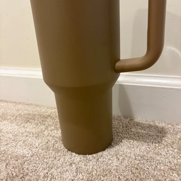 Stanley 40oz H2.0 Flowstate Tumbler Hearth & Hand with Magnolia Basic Brown - Picture 5 of 8